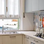 L02 - Con Terrazzo E Posto Auto * نومانا