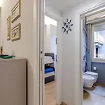 شقة L02 - Con Terrazzo E Posto Auto نومانا