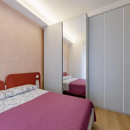 L02 - Con Terrazzo E Posto Auto Numana
