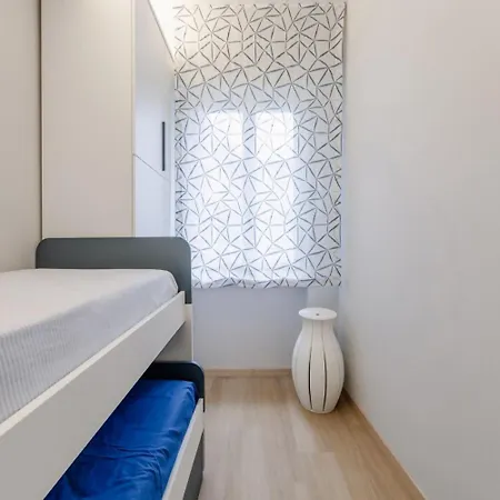 L02 - Con Terrazzo E Posto Auto Lägenhet Numana