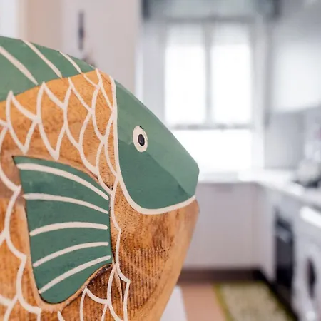 L02 - Con Terrazzo E Posto Auto *